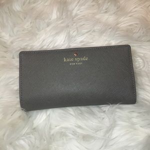 Kate Spade Cedar Street Stacy wallet
